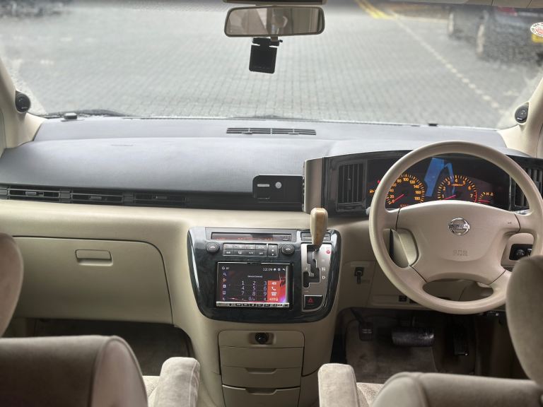 2004 Nissan Elgrand 8 Seater 3.5L Petrol