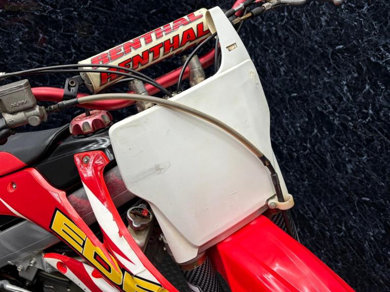 Honda CRF 450 2005  (MOTOCROSS / MX / ENDURO) @ AJ TRADING 