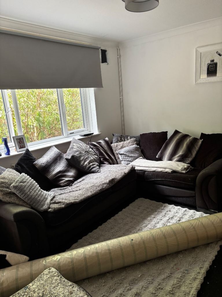 FREE Comfortable Black Corner Sofa – Good Condition
