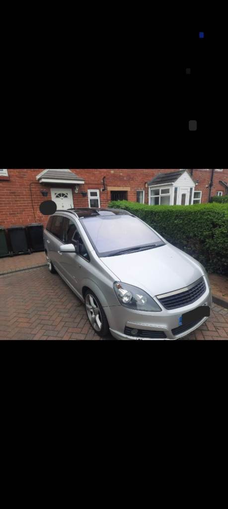 Vauxhall zafira sri 150 cdti (glass roof)