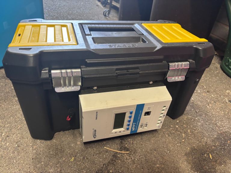 DIY Solar Power Bank – 12V 130Ah Battery with MPPT Solar Charge Controller