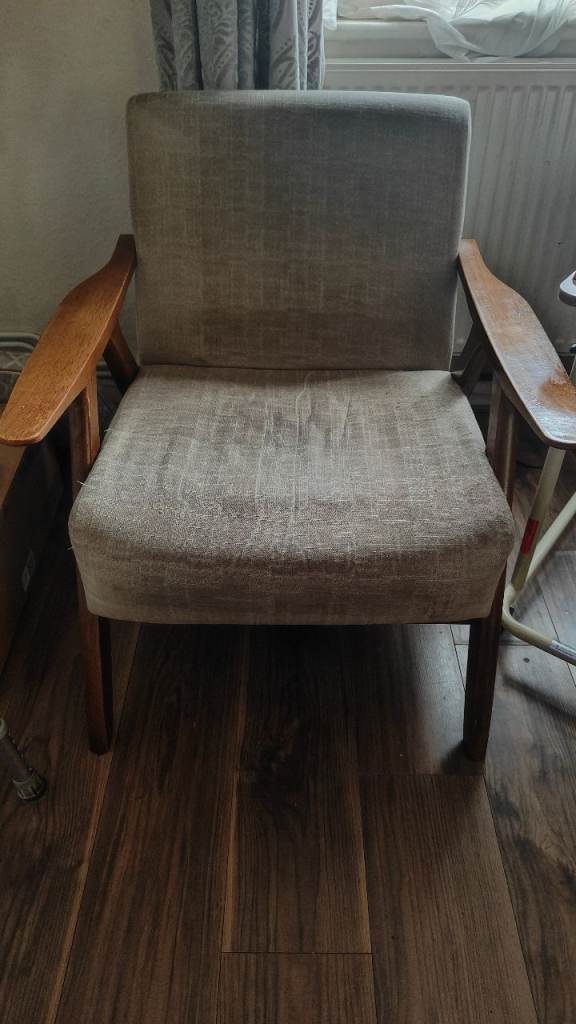 X2 armchairs FREE