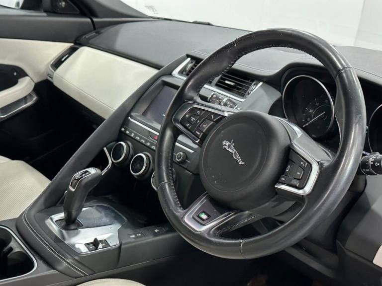 2020 Jaguar E-Pace 2.0 D180 R-Dynamic S SUV 5dr Diesel Auto AWD Euro 6 (s/s) (180 ps) ESTATE Dies...