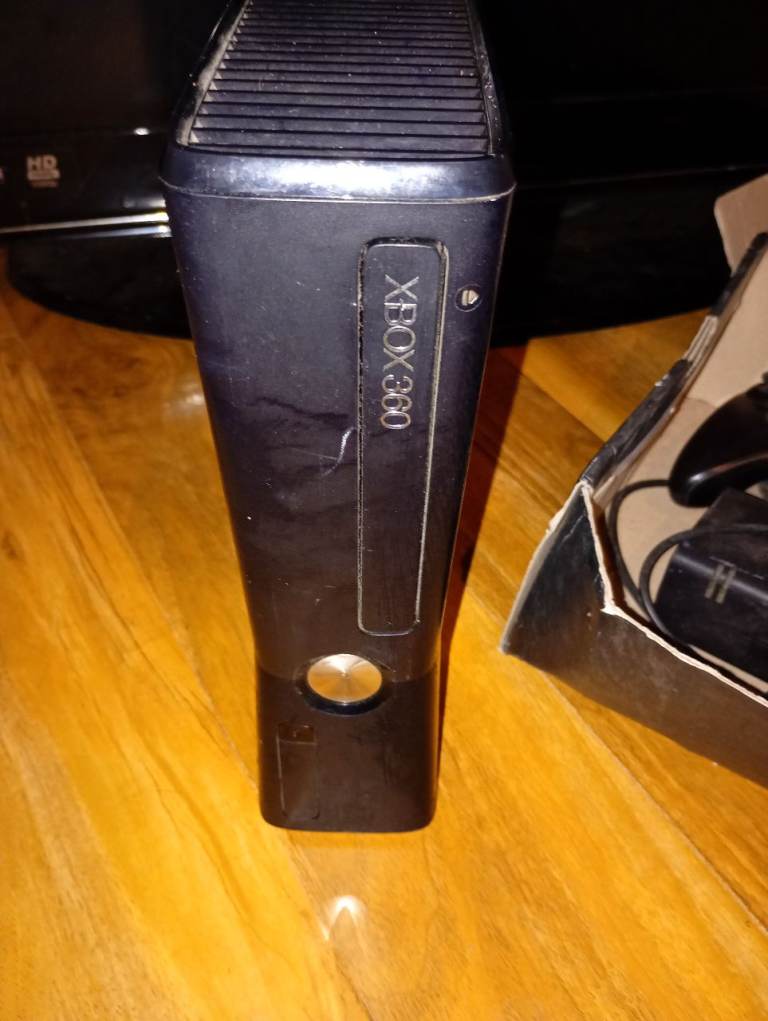 Xbox 360 Console - Black, Fair Condition