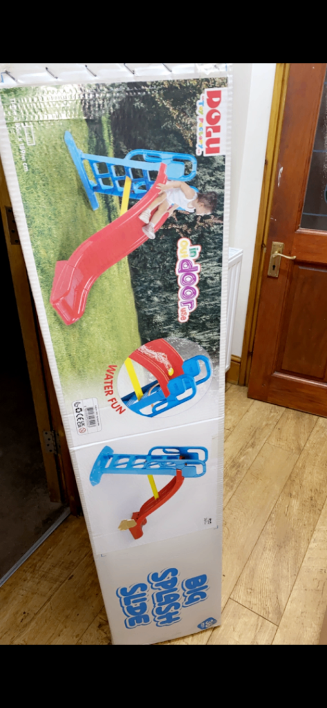 Dolu 2-in-1 Wavy Slide With Water Sprinkler