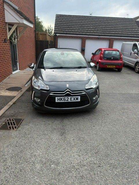 Citroen, DS3, Hatchback, 2013, Manual, 1560 (cc), 3 doors