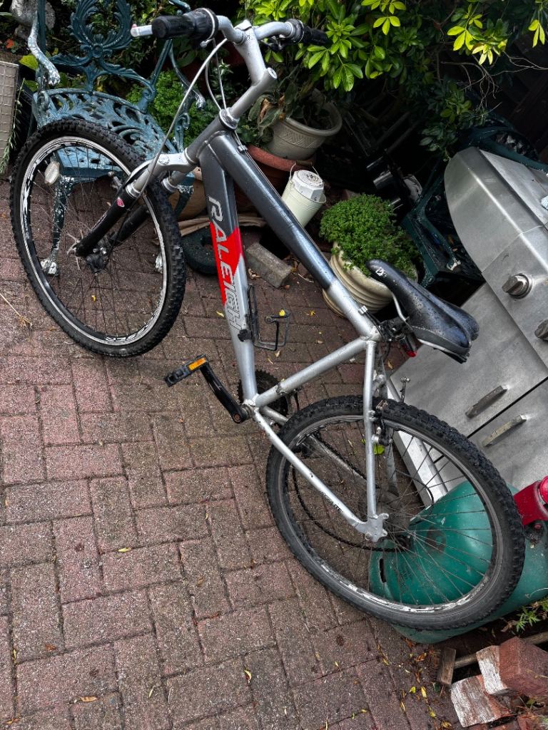 House clearing, most of it for free 