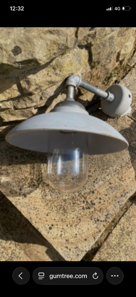 Garden Trading Industrial Style Wall-Mounted Outdoor Light – Grey, Good Condition