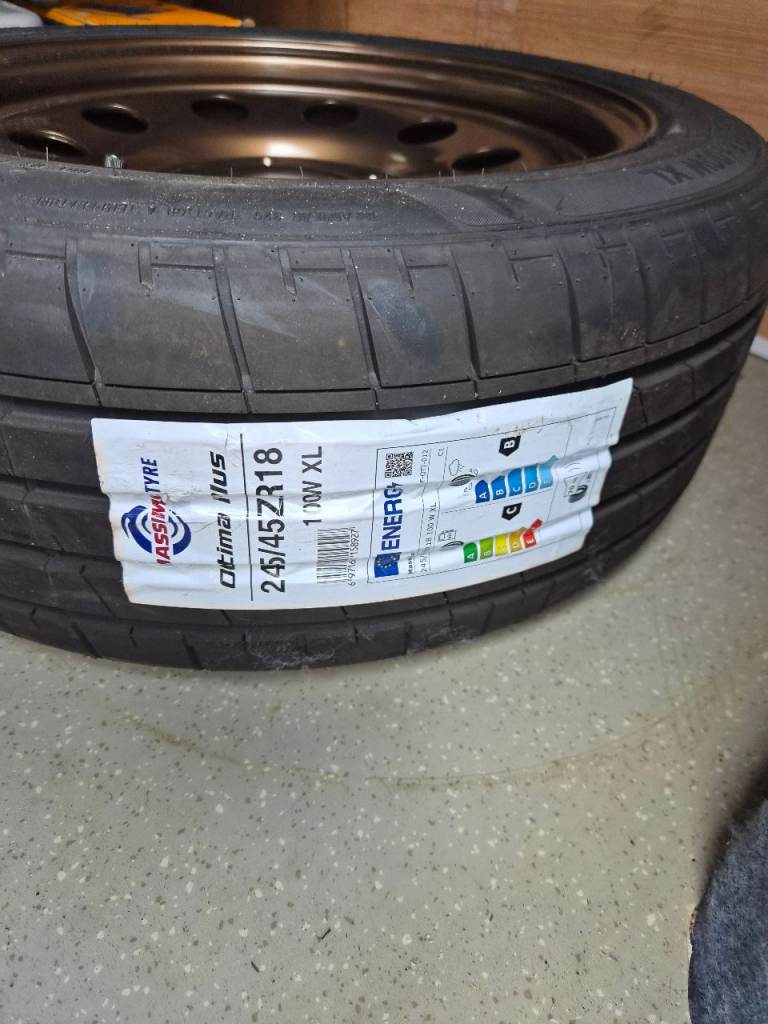 Ford spare wheel