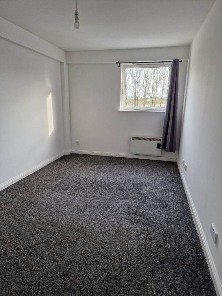 3 double bedroom flat to rent
