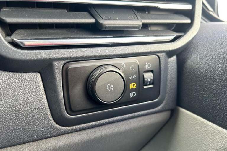 2024 Ford Transit Custom 300 Limited L2 LWB FWD 2.0 EcoBlue 136ps Low Roof Manual Panel Van Diese...