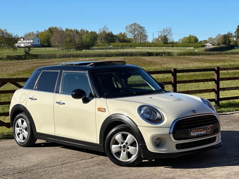 2015 (65) MINI 1.5 COOPER D 5DR MANUAL, ULEZ COMPLIANT, PANROOF, £20 ROADTAX