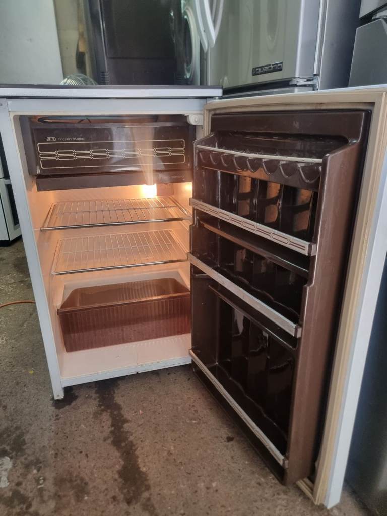 Tricity Bendix Freestanding Fridge – Good Condition
