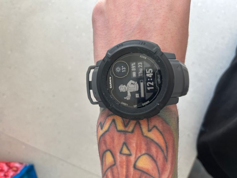 Garmin Instinct 2 Smartwatch Dezl Edition GPS - Truckers Watch