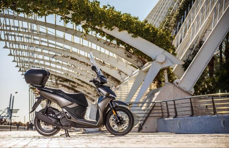 Voge SR16 2025  125cc Scooter