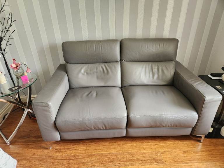 Natuzzi Grey Leather Electric Recliner