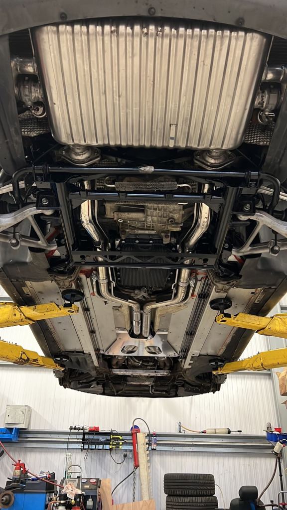 Aston Martin, DB9, Coupe, 2004, Semi-Auto, 5935 (cc), 2 doors