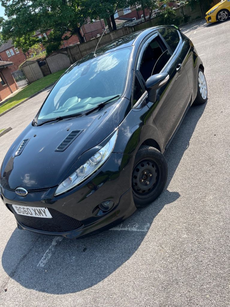 Ford fiesta crew van 1.6 sport 141k  mot 