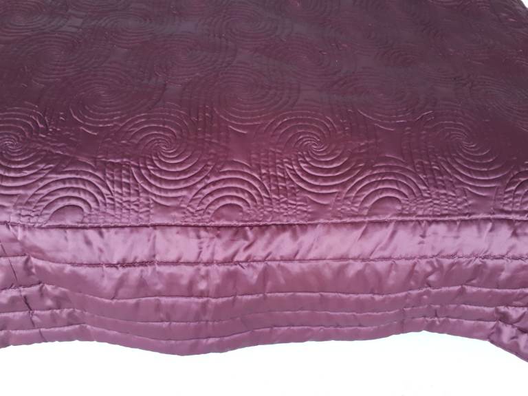 Luxury Burgundy Quilted Throw