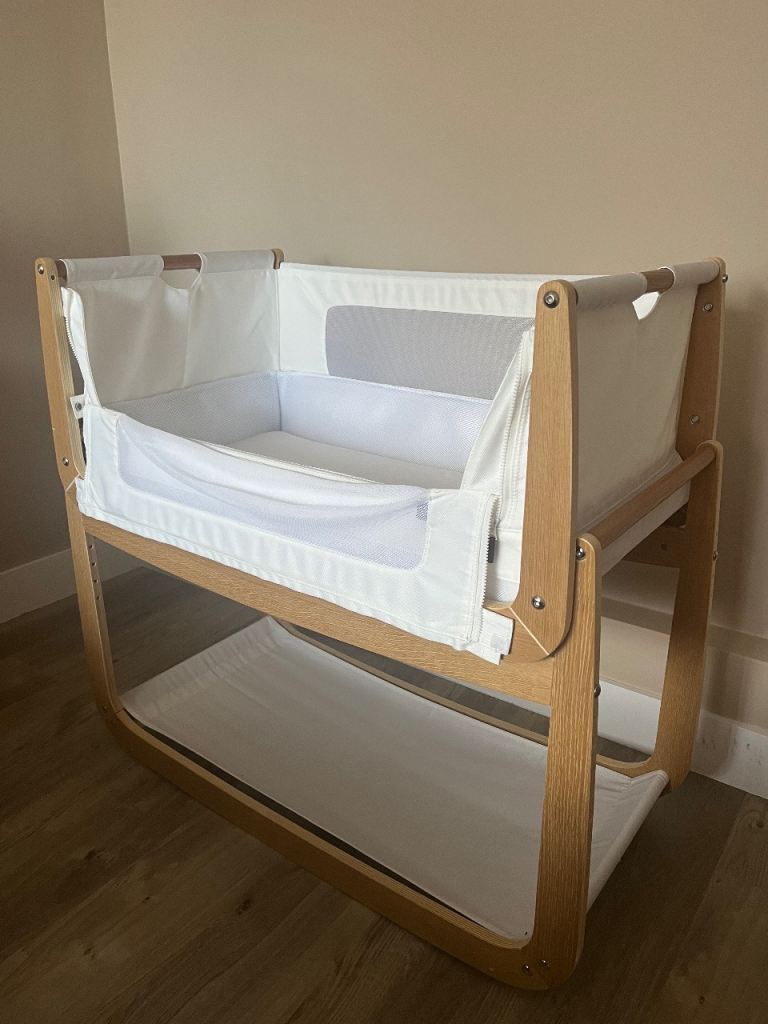 SnuzPod 4 Next to me Bedside Crib - Natural, Good Condition