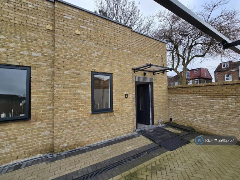 2 bedroom house in Sydenham Road, Croydon, CR0 (2 bed) (#2982767)