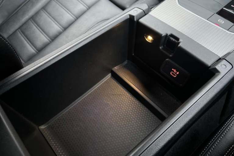 2021 BMW 3 Series 320i M Sport 5dr Step Auto ** Rear Parking Camera - Heated Seats ** Semi-Au Est...