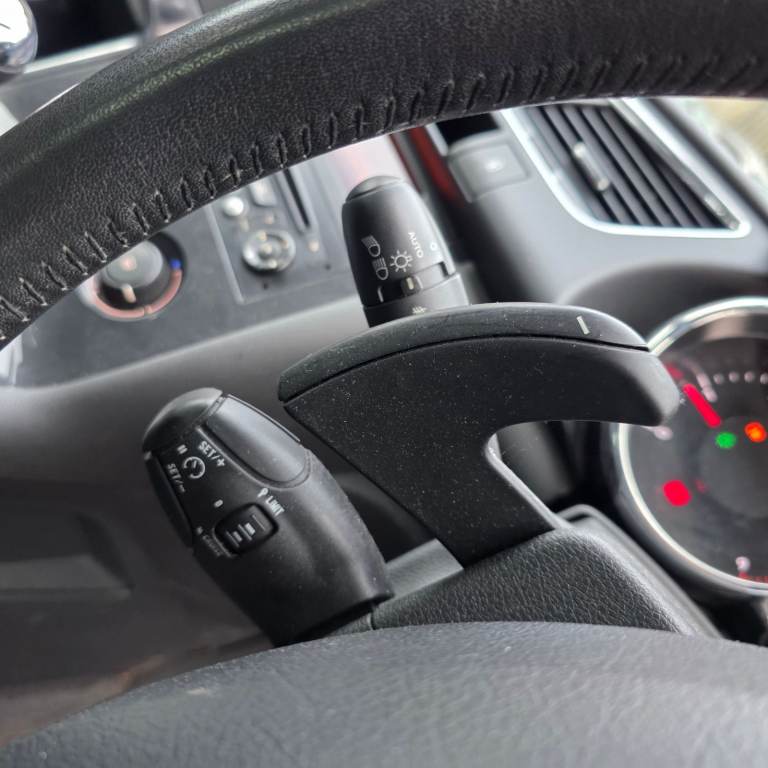 PEUGEOT 3008 ACTIVE E-HDi 1.6 DIESEL YEAR 2013 AUTOMATIC GEARBOX&LONG MOT £20 ROAD TAX PER YEAR!!!