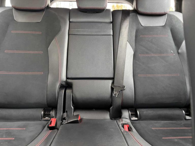 2023 Mercedes-Benz GLB 220d 4Matic AMG Line Premium 5dr 8G-Tronic Estate Diesel Automatic