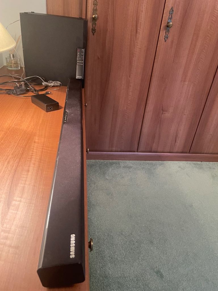 Wireless audio Samsung sound bar