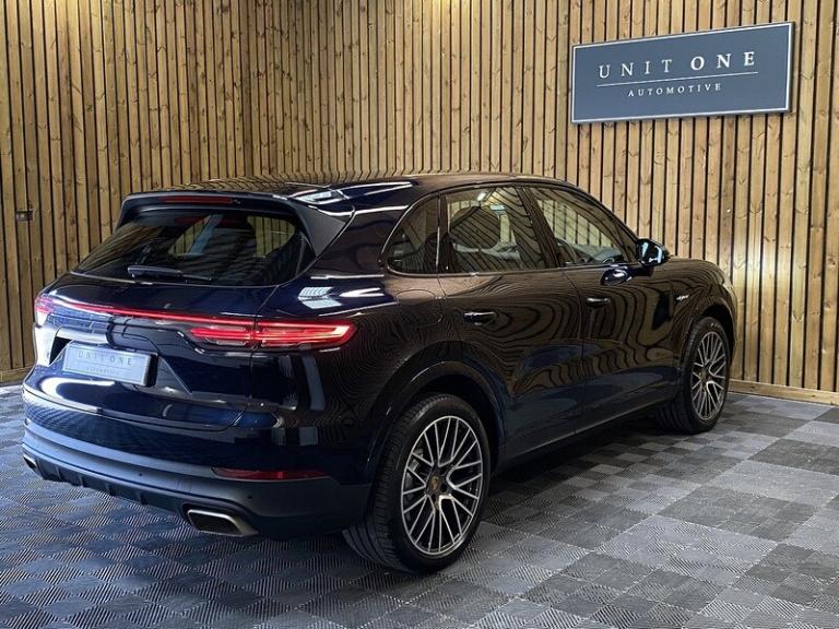 2022 Porsche Cayenne V6 E-Hybrid SUV HYBRID Automatic
