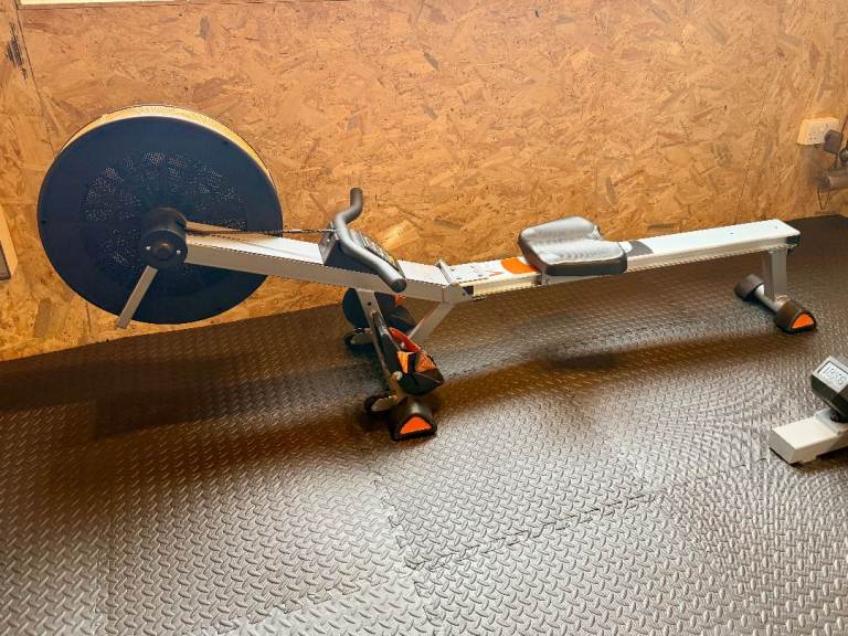 Rowing Machine V-fit Tornado Air Rower