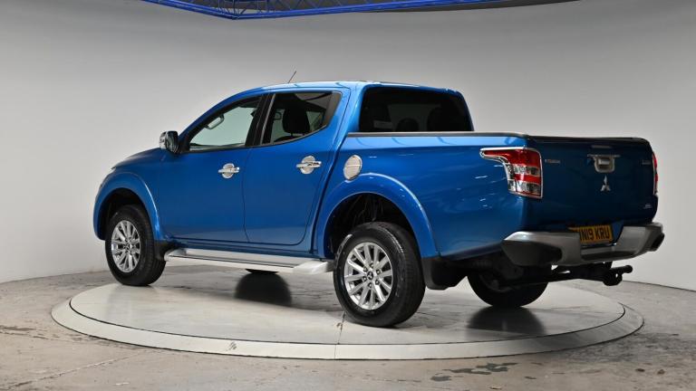 2019 Mitsubishi L200 2.4 DI-D DC Barbarian 4WD Euro 6 4dr PICK UP Diesel Manual