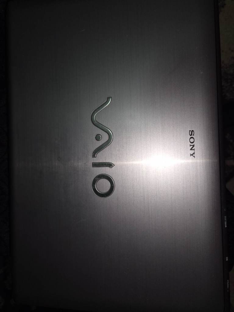 Sony VAIO Laptop - i5 / 120GB SSD / Win 10 Pro