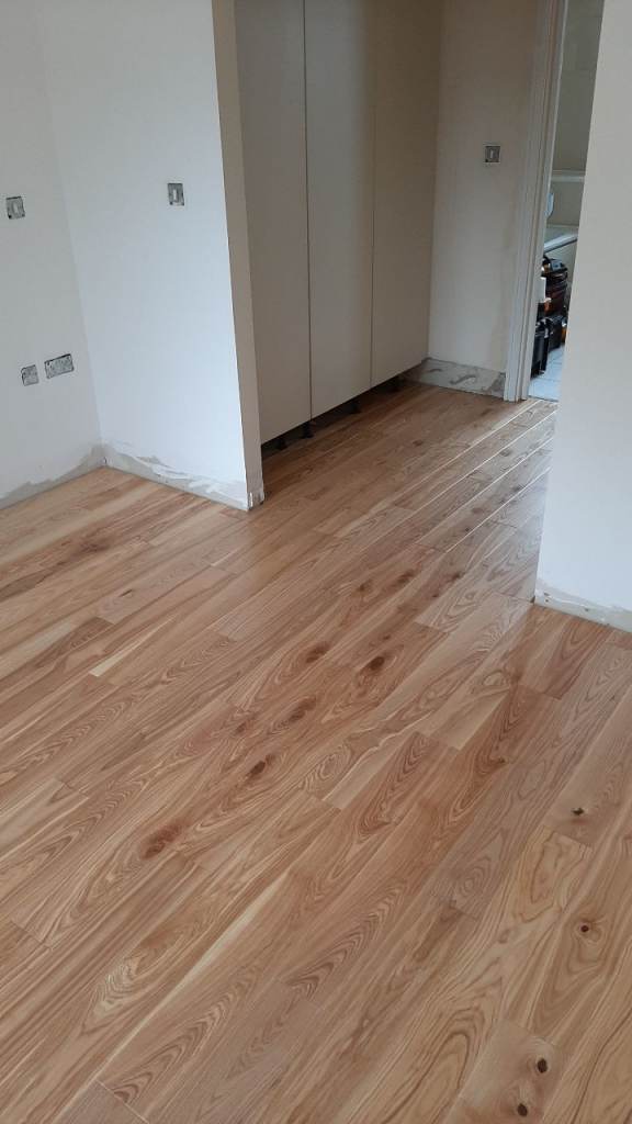 Carpet-vinyl-Laminate-Lvt-Spc-wood-floors 