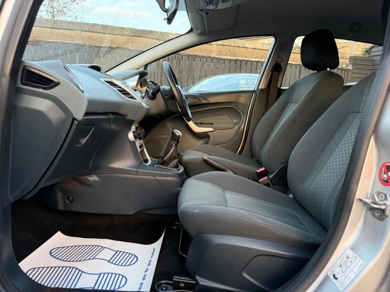 2010 Ford Fiesta 1.25 Zetec 5dr [82] HATCHBACK Petrol Manual