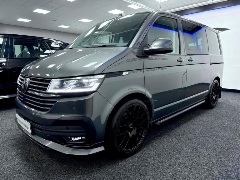2022 Volkswagen Transporter 2.0 BiTDI T32 Highline Kombi DSG FWD SWB Euro 6 (s/s) 5dr WINDOW VAN ...