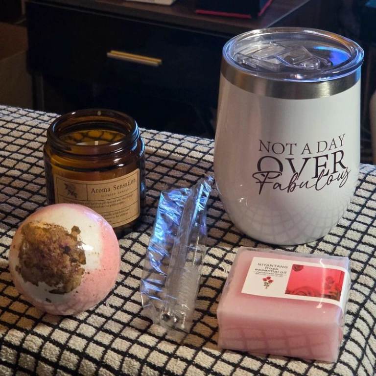 New Relaxation Pamper Gift Set Soy Candle Rose Soap Bath Bomb Insulated Tumbler Cup Self-Care