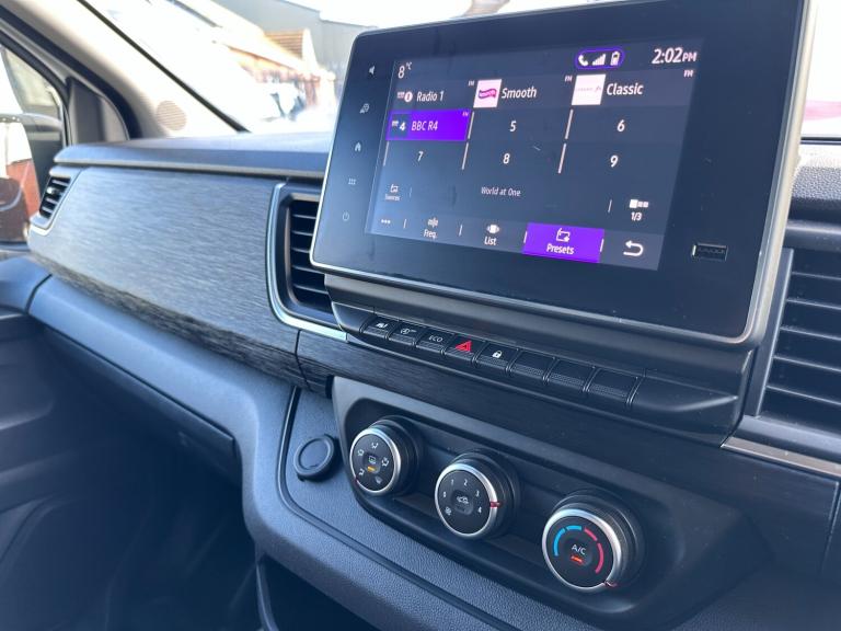 2023 73 RENAULT TRUCKS UK TRAFIC dCi 150 3T LWB L2 H1 Van Red Edition