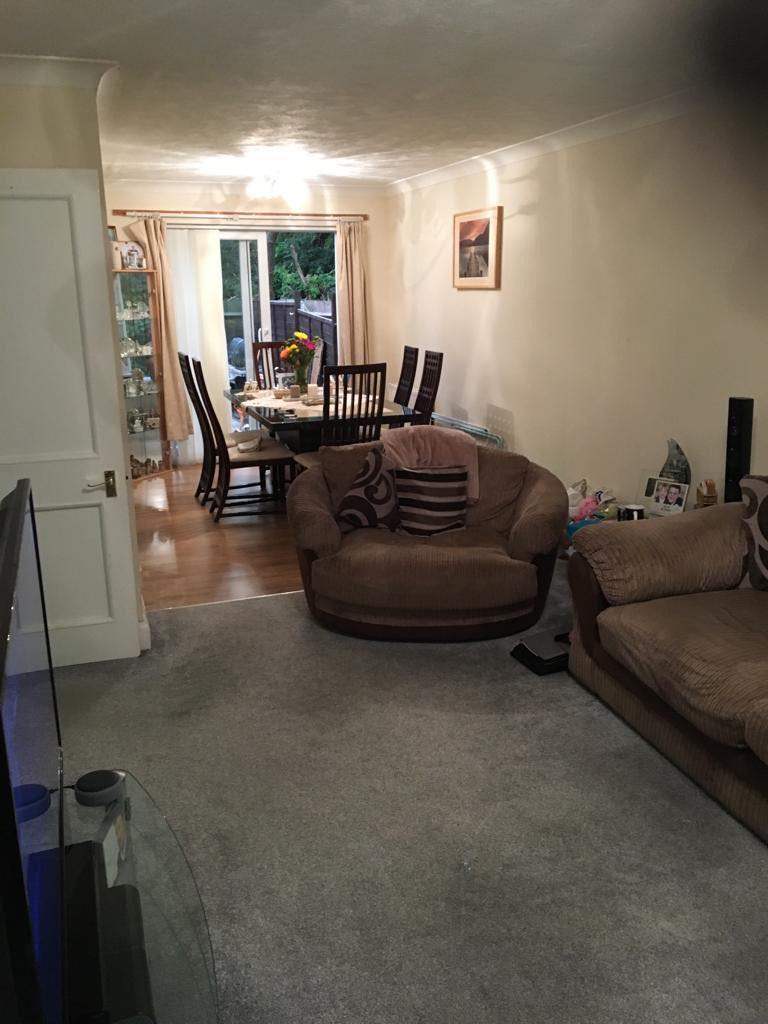 3 bed town house 