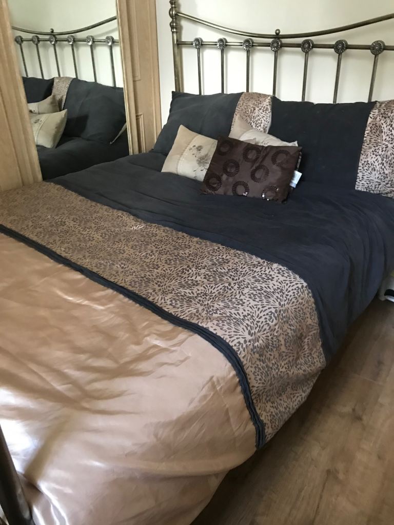 Double room to tent
