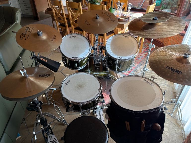 image for Yamaha 5 Drum Birch Kit Complete with Cymbals and Soft Cases, Excellent condition