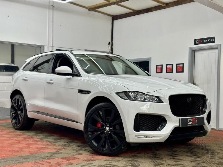 2017 Jaguar F-Pace 3.0 D300 V6 S SUV 5dr Diesel Auto AWD Euro 6 (s/s) (300 ps) SUV Diesel Automatic