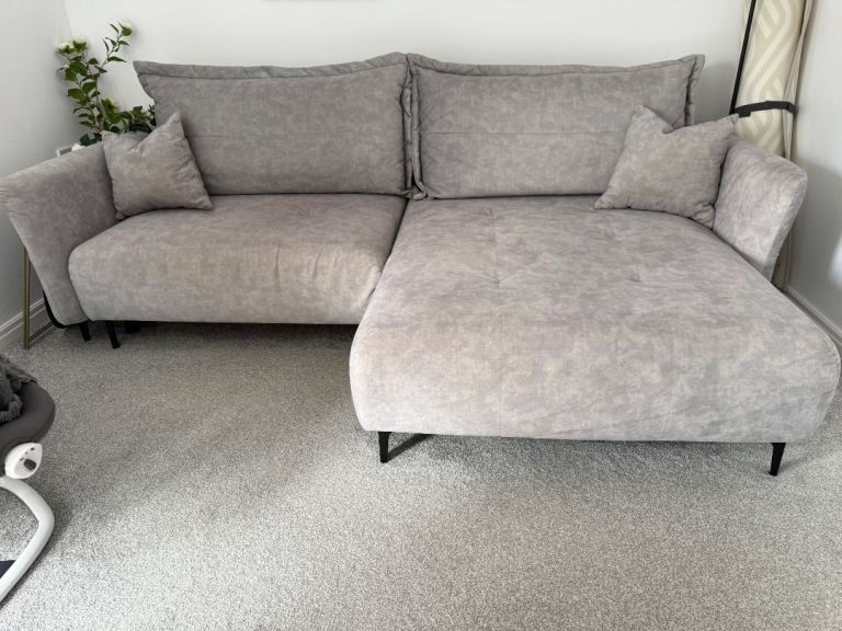 Grey Fabric Corner Sofa with Storage Chaise – Good Condition