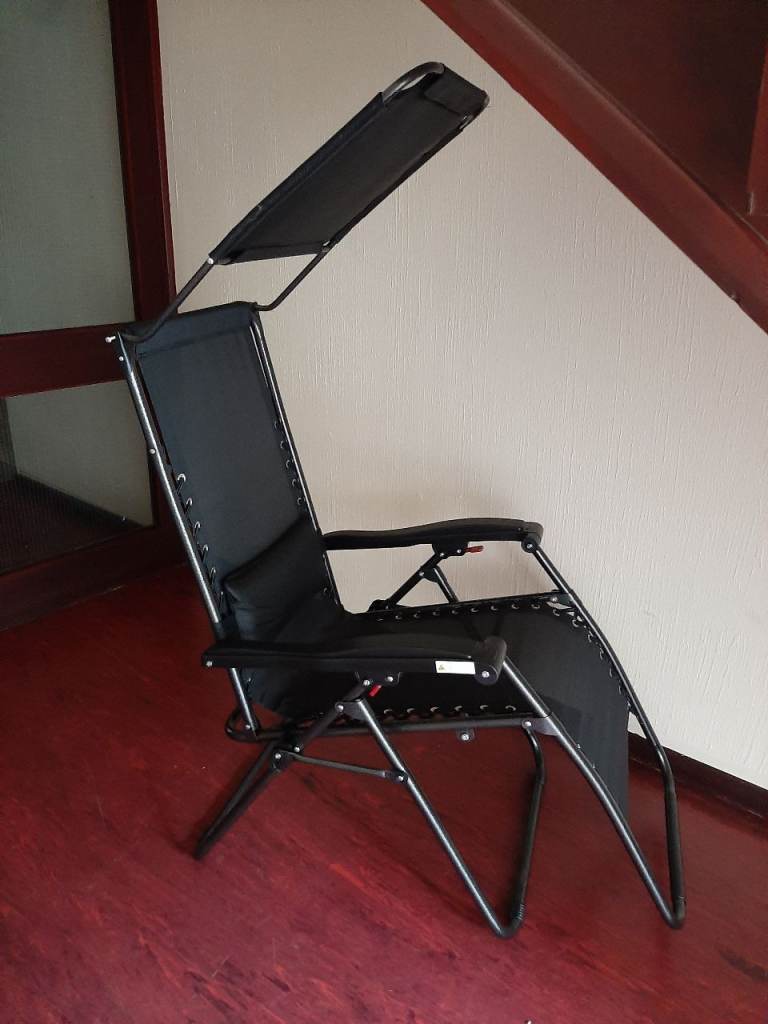 Sun Launger Garden / Beach chair solid, like new