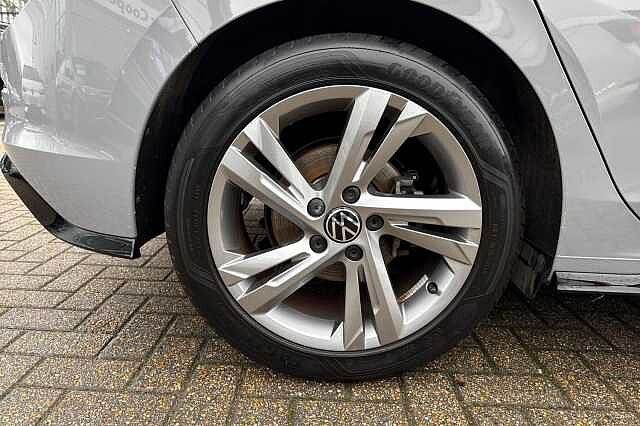 2020 Volkswagen Golf 1.5 eTSI 150 R-Line 5dr DSG Hatchback Petrol Automatic