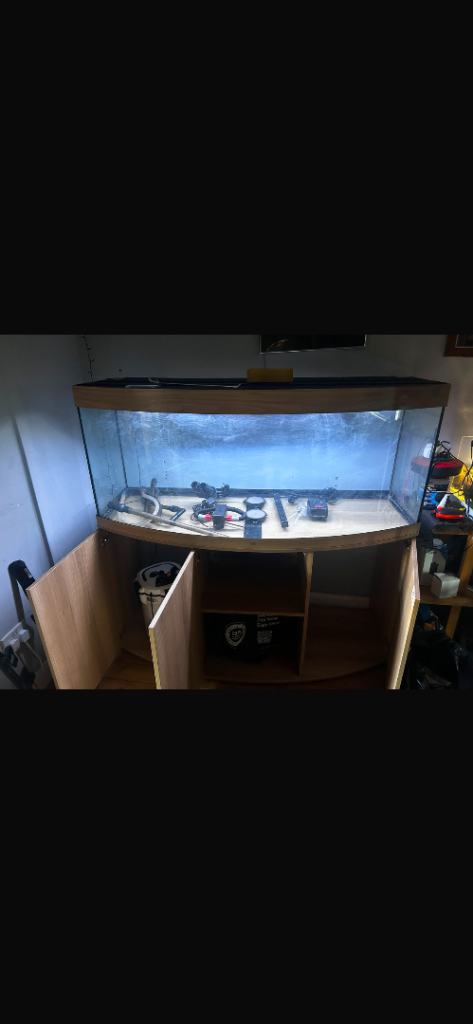 Juwel vision 5ft bow front aquarium with matching cabinet 