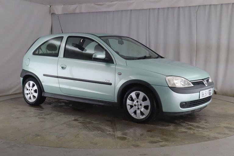 VAUXHALL CORSA 1.2 i 16v SXi 2002