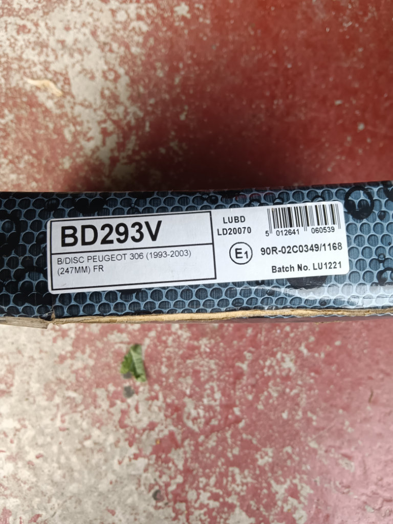 Peugeot 306 Brake discs x 2 