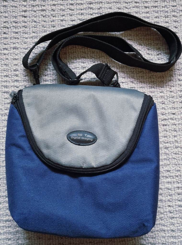 Sony carry bag for CDs, Camera accessories 