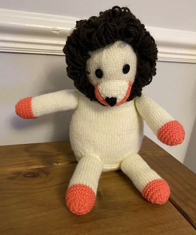 Brand new: Homemade handmade knitted soft toy lion 🦁 